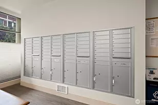 1300 University St, Seattle, WA 98101 - Photo 24