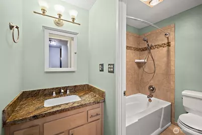 1300 University Street #4C, Seattle, WA 98101 - Photo 12