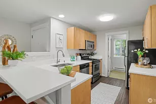742 Kirkland Cir, Kirkland, WA 98033 - Photo 12