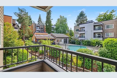 742 Kirkland Circle #E-205, Kirkland, WA 98033 - Photo 24