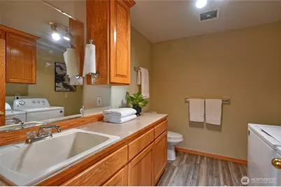 305 Baker Way, Camano Island, WA 98282 - Photo 34