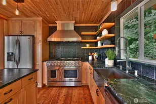 305 Baker Way, Camano Island, WA 98282 - Photo 14