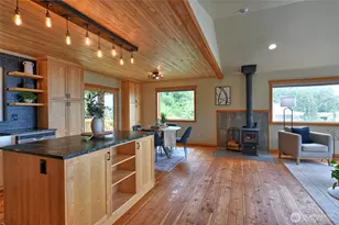 305 Baker Way, Camano Island, WA 98282 - Photo 12