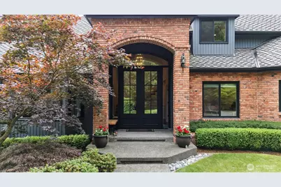 1017 221st Avenue SE, Sammamish, WA 98075 - Photo 2