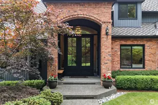 1017 221st Ave SE, Sammamish, WA 98075 - Photo 2