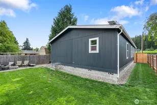 1018 SE Front St, Winlock, WA 98596 - Photo 4