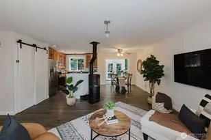 7685 NE Harbor View Dr, Poulsbo, WA 98370 - Photo 18