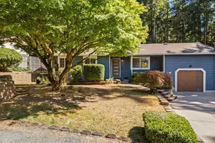 7685 NE Harbor View Dr, Poulsbo, WA 98370 - Photo 1
