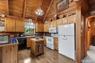 31116 Webster Rd E, Eatonville, WA 98328 - Photo 14