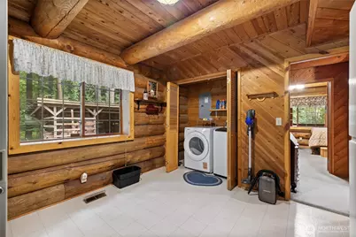 31116 Webster Road E, Eatonville, WA 98328 - Photo 20