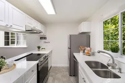 23333 Cedar Way #C201, Mountlake Terrace, WA 98043 - Photo 8