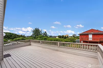 885 Ocean Shores Boulevard SW, Ocean Shores, WA 98569 - Photo 32