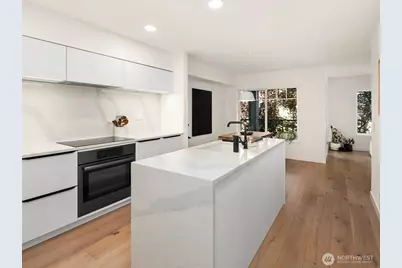 1029 Belmont Avenue E #305, Seattle, WA 98102 - Photo 12