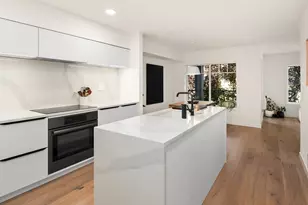 1029 Belmont Ave E, Seattle, WA 98102 - Photo 12