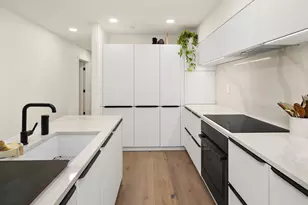1029 Belmont Ave E, Seattle, WA 98102 - Photo 14