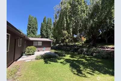 811 Kansas Avenue N, East Wenatchee, WA 98802 - Photo 32