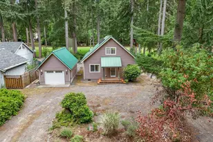 11319 Country Club Dr, Anderson Island, WA 98303 - Photo 2