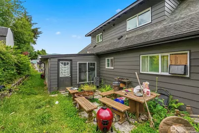 2411 Burcham Street, Kelso, WA 98626 - Photo 28