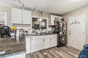 2411 Burcham St, Kelso, WA 98626 - Photo 10