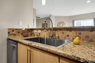 424 N 85th St, Seattle, WA 98103 - Photo 16