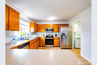 9121 Paradise View Street SE, Yelm, WA 98597 - Photo 16