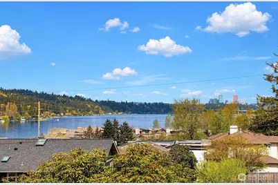 3737 Park Avenue N, Renton, WA 98056 - Photo 4