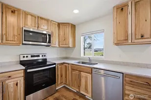 329 S Gibby Rd, Moses Lake, WA 98837 - Photo 16