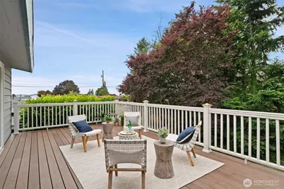 1011 Carol Way, Edmonds, WA 98020 - Photo 14