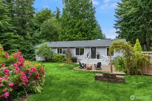 11727 Arrow Point Dr NE, Bainbridge Island, WA 98110 - Photo 1