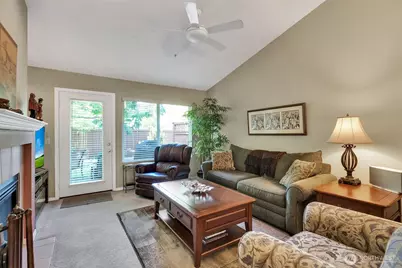 4304 S 220th Place, Kent, WA 98032 - Photo 10