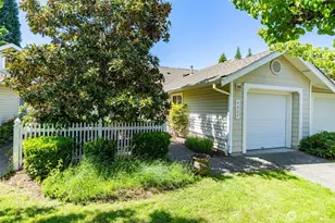 4304 S 220th Pl, Kent, WA 98032 - Photo 2