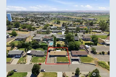 933 Vine Ave, Sunnyside, WA 98944 - Photo 4