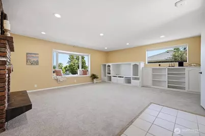 933 Vine Ave, Sunnyside, WA 98944 - Photo 10