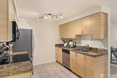 929 3rd Avenue #F301, Kirkland, WA 98033 - Photo 8