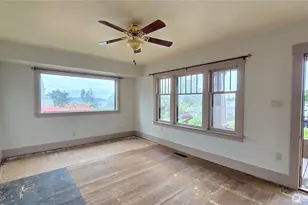4622 N Defiance St, Tacoma, WA 98407 - Photo 4