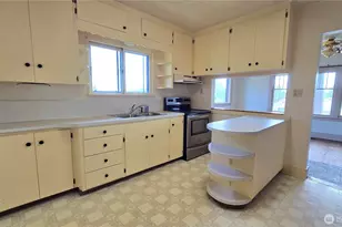 4622 N Defiance St, Tacoma, WA 98407 - Photo 6