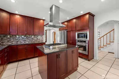 3540 S Kenyon St, Seattle, WA 98118 - Photo 8
