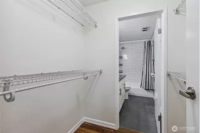 10410 NE 32nd Place #D103, Bellevue, WA 98004 - Photo 6