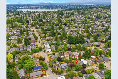 6742 7th Avenue NW, Seattle, WA 98117 - Photo 32