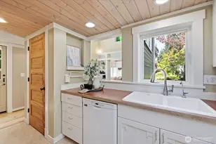 317 N 160th Place, Shoreline, WA 98133 - Photo 14