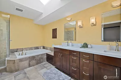 1819 221st Place NE, Sammamish, WA 98074 - Photo 24