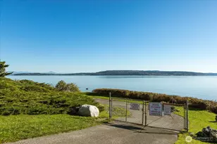 1267 Noel Greene Dr, Oak Harbor, WA 98277 - Photo 10