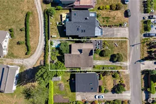 632 Highland Dr, Point Roberts, WA 98281 - Photo 2