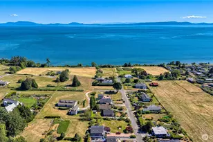 632 Highland Dr, Point Roberts, WA 98281 - Photo 4