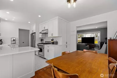 3701 SW Henderson Street, Seattle, WA 98126 - Photo 8