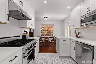 3701 SW Henderson St, Seattle, WA 98126 - Photo 10