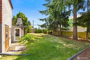 3701 SW Henderson St, Seattle, WA 98126 - Photo 28