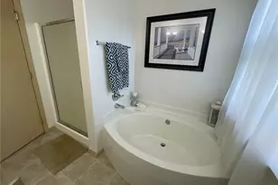 11712 10th Ave E, Tacoma, WA 98445 - Photo 14