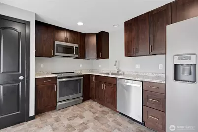32219 14th Avenue SW, Federal Way, WA 98023 - Photo 14