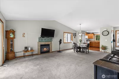 5725 121st Place NE, Marysville, WA 98271 - Photo 6